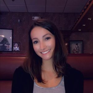 Meet your Posher, Devin